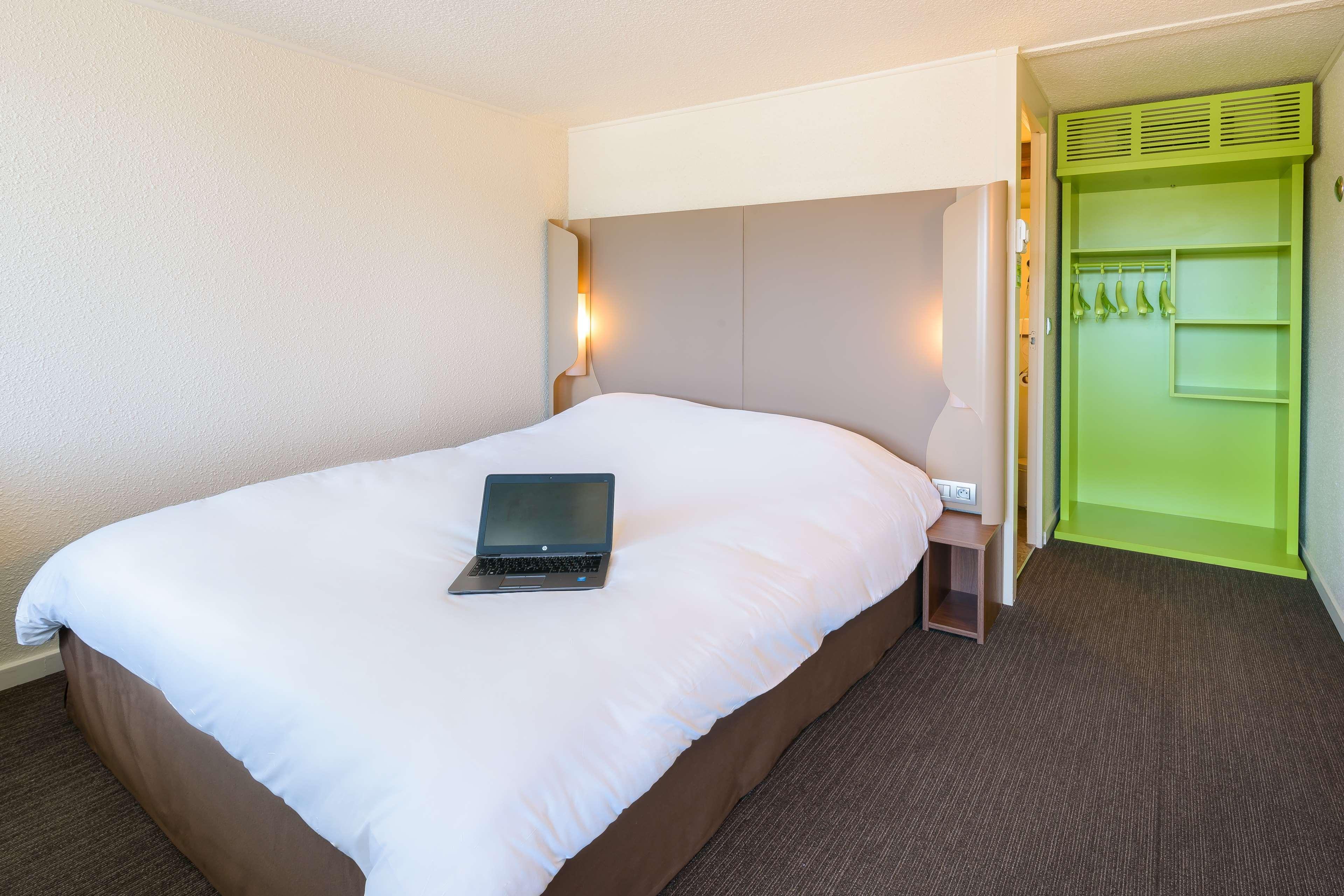 Campanile Toulouse Sesquieres Hotel Exterior foto