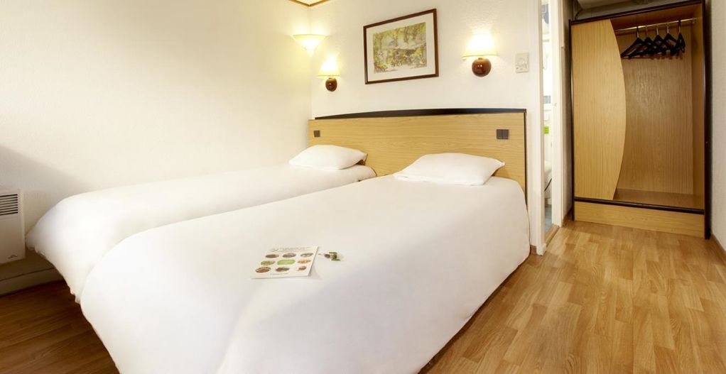 Campanile Toulouse Sesquieres Hotel Quarto foto