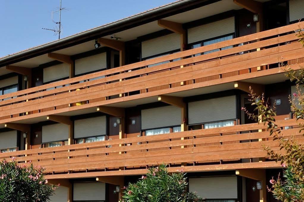 Campanile Toulouse Sesquieres Hotel Exterior foto